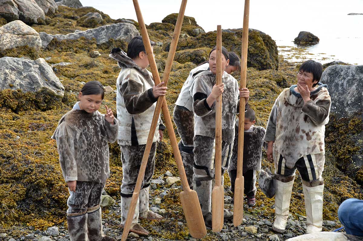 Vêtements traditionnels inuits, Canada Photo : Sabine Jessen
